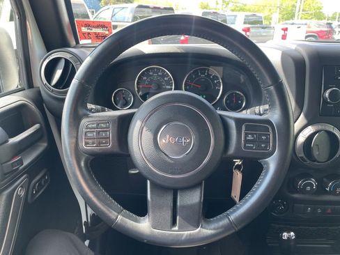 Used 2016 Jeep Wrangler Sport w/ Quick Order Package 24S AWD/4WD image 9