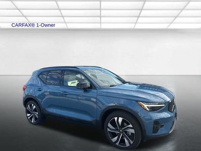 Certified 2023 Volvo XC40 B5 Ultimate w/ Protection Package Premier