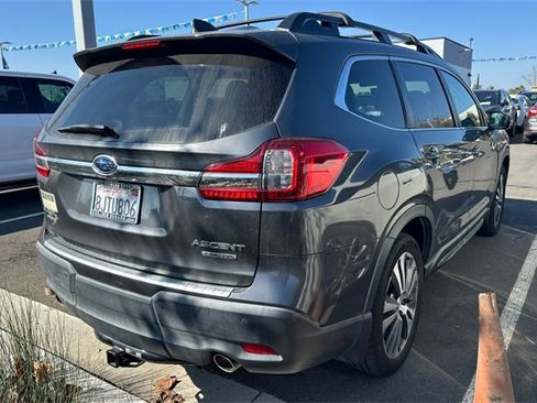 Used 2019 Subaru Ascent Limited w/ Popular Package #3 image 3