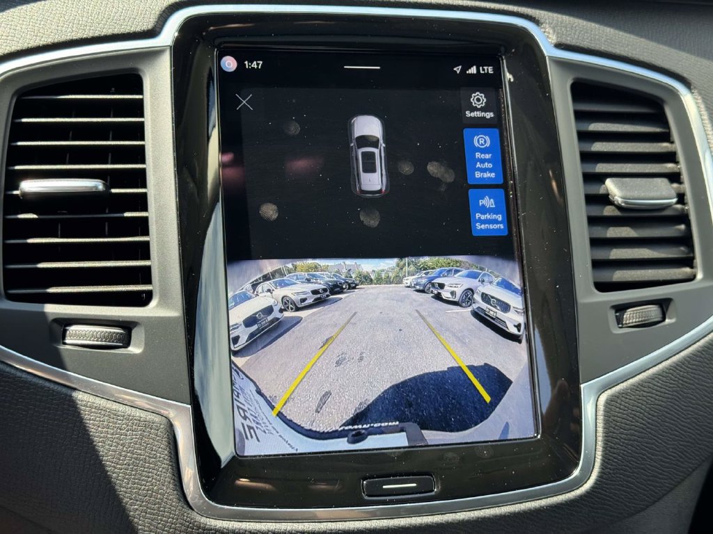 Certified 2025 Volvo XC90 B5 Core AWD/4WD image 26