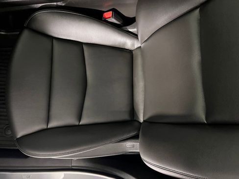 Used 2023 Cadillac XT6 Luxury image 25