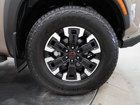 Used 2023 Nissan Frontier PRO-4X w/ Technology Package AWD/4WD image 80