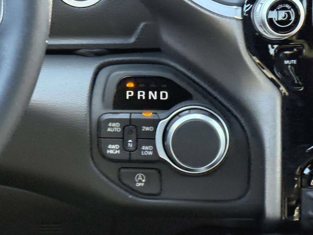 New 2027 RAM 1500 4x4 Crew Cab image 21