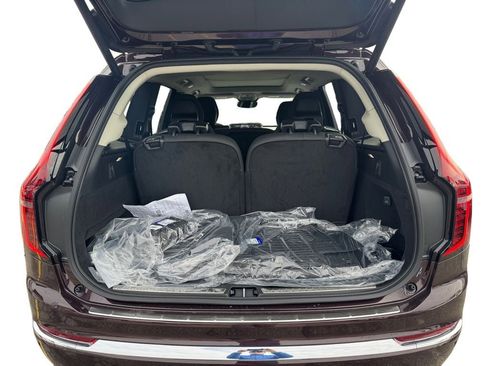 New 2026 Volvo XC90 B5 Plus w/ Protection Package Premier AWD/4WD image 6