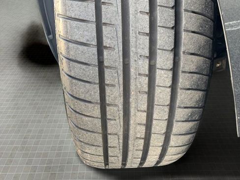 Used 2023 BMW M550i xDrive w/ Dynamic Handling Package image 14