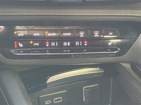 Used 2023 Buick Envision Essence image 22