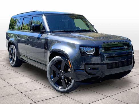 New 2026 Land Rover Defender 130 X-Dynamic SE AWD/4WD image 2