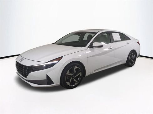 Used 2023 Hyundai Elantra Limited w/ Cargo Package FWD image 9