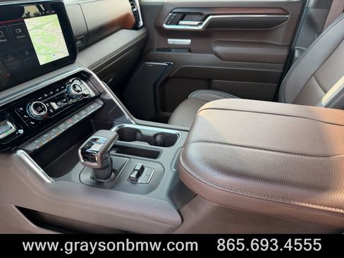 Used 2024 GMC Sierra 1500 Denali w/ Technology Package AWD/4WD image 14
