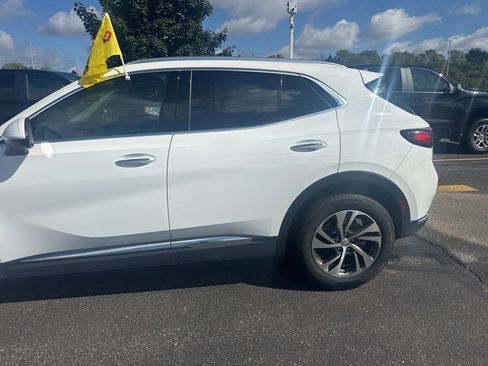 Used 2023 Buick Envision Essence image 7