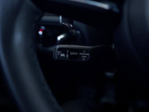 Used 2024 Porsche Macan image 43