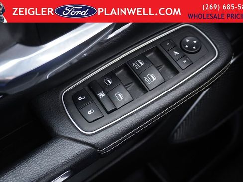 Used 2023 RAM 1500 Laramie w/ Off Road Group image 28