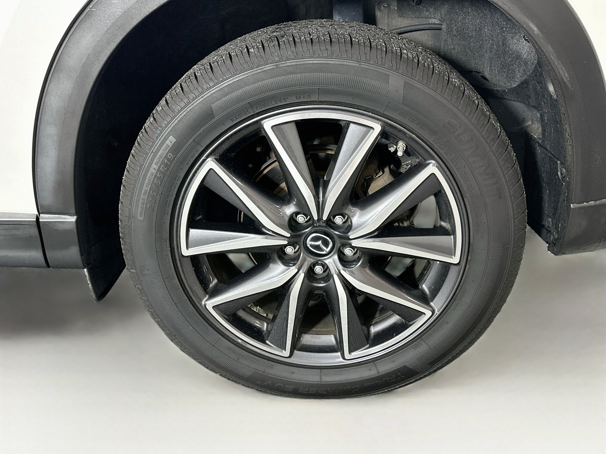 Used 2018 MAZDA CX-5 Touring w/ Preferred Equipment Package FWD image 11