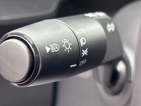 New 2026 Nissan Rogue SV image 25