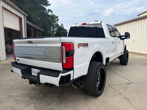 Used 2024 Ford F350 Platinum w/ FX4 Off-Road Package AWD/4WD image 6