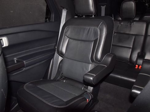 Used 2020 Ford Explorer Limited RWD image 21