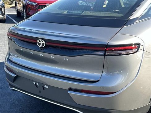 Used 2026 Toyota Crown XLE image 11