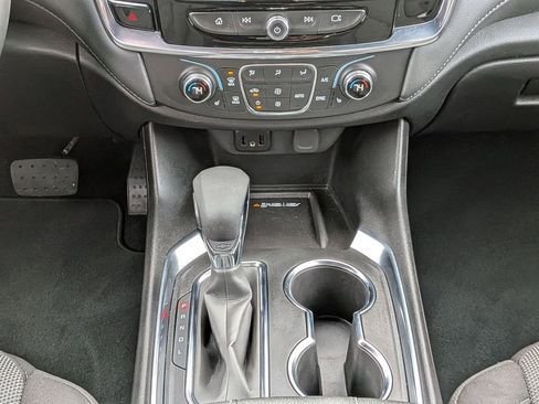 Certified 2023 Chevrolet Traverse LT image 20