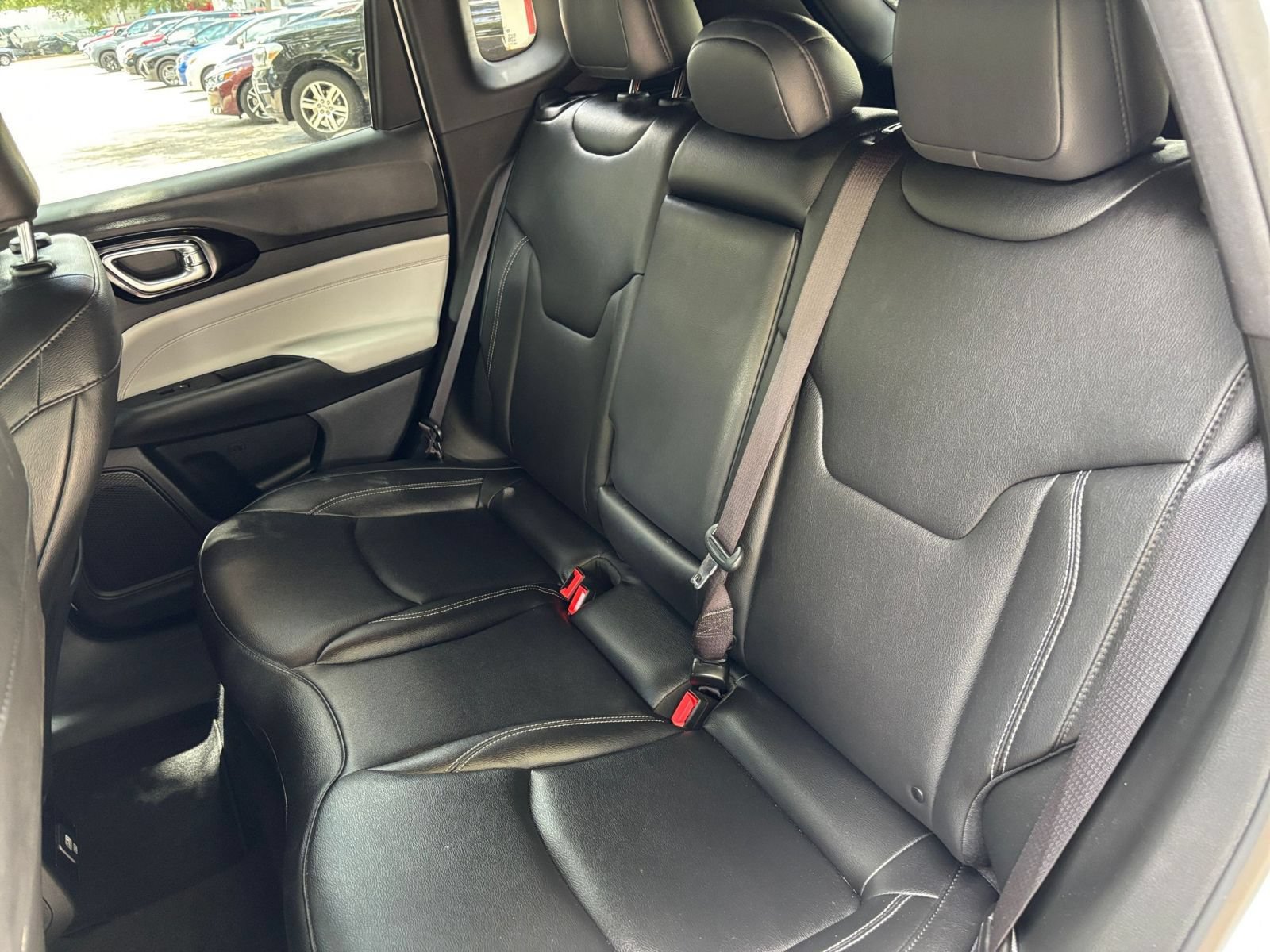 Used 2025 Jeep Compass Limited AWD/4WD image 36