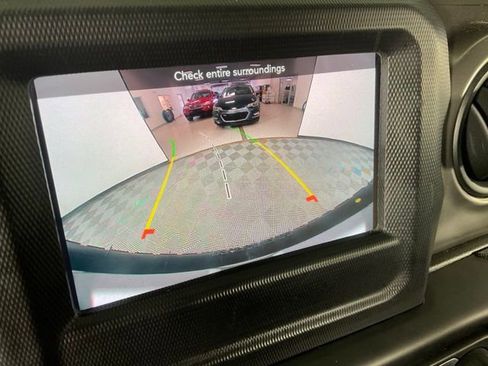 Used 2019 Jeep Wrangler Unlimited Sport S image 10