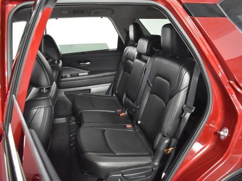 Used 2024 Nissan Pathfinder SL AWD/4WD image 30