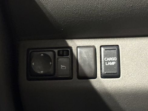 Used 2019 Nissan Frontier SV RWD image 18