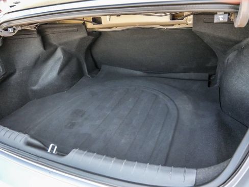 Used 2025 Hyundai Elantra Sport FWD image 12