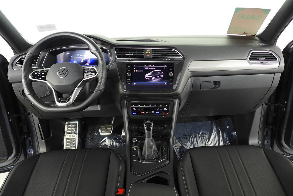 Used 2024 Volkswagen Tiguan SE R-Line FWD image 24