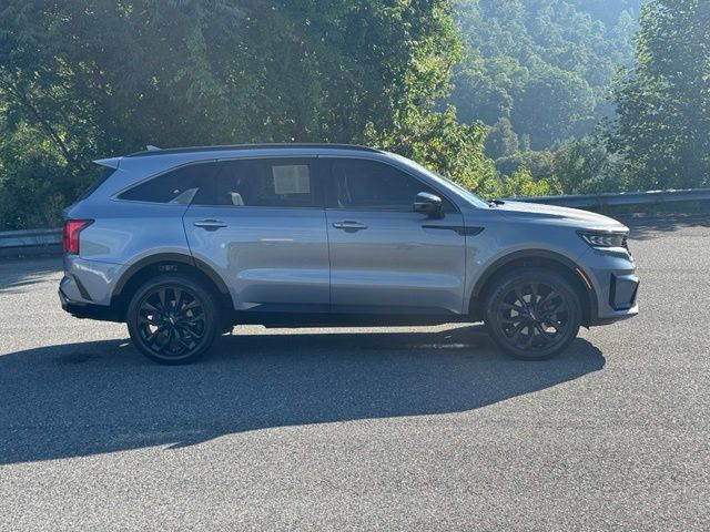 Used 2022 Kia Sorento SX AWD/4WD image 9