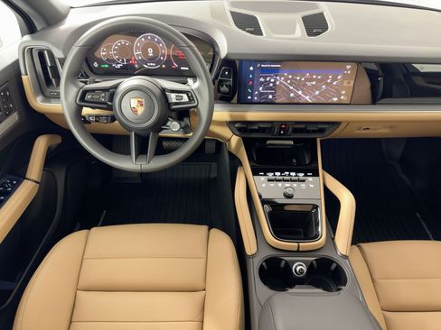 Certified 2026 Porsche Cayenne AWD/4WD image 27