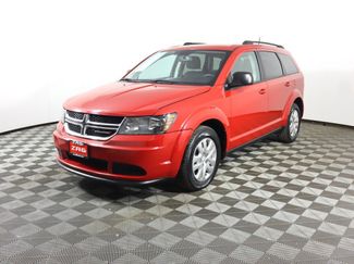 Used 2019 Dodge Journey SE image 1