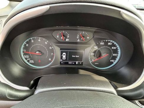 Used 2025 Chevrolet Malibu LT FWD image 5