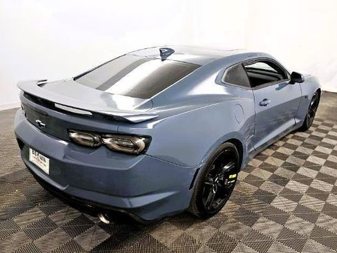 Used 2019 Chevrolet Camaro SS RWD image 4