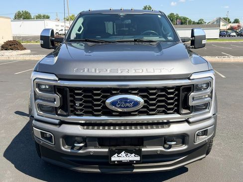 Used 2024 Ford F450 Limited w/ FX4 Off-Road Package image 15