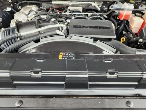 Used 2025 GMC Sierra 2500 AT4 w/ AT4 Premium Plus Package AWD/4WD image 32