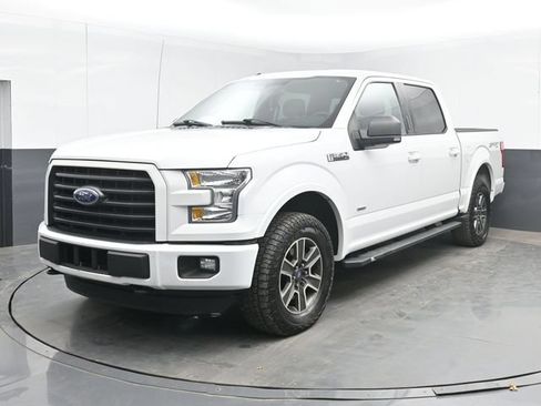 Used 2015 Ford F150 XLT w/ Equipment Group 302A Luxury AWD/4WD image 5