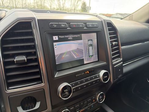 Used 2019 Ford Expedition Max Platinum image 31