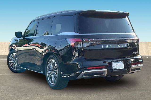 Certified 2026 INFINITI QX80 Luxe w/ Cargo Package AWD/4WD image 4