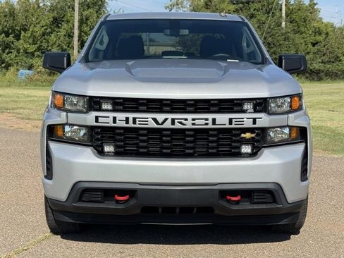 Used 2022 Chevrolet Silverado 1500 Custom image 2