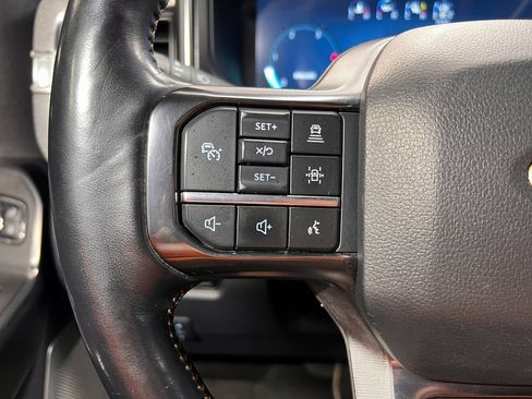 Used 2023 Ford F350 Platinum image 16