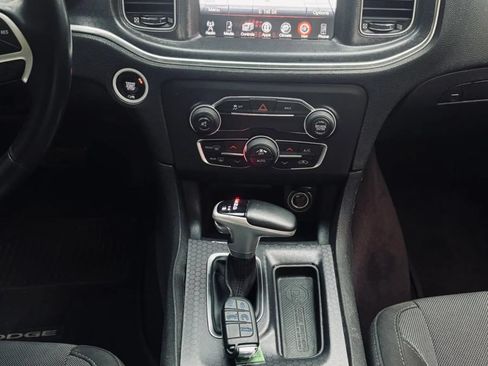 Used 2016 Dodge Charger SXT AWD/4WD image 19