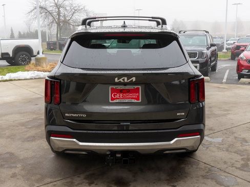 Used 2026 Kia Sorento EX AWD/4WD image 6