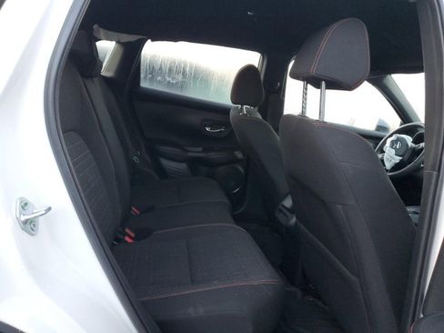 Used 2025 Honda HR-V Sport image 9