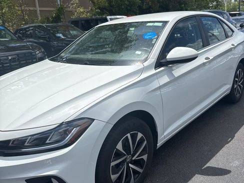 Used 2025 Volkswagen Jetta S image 1