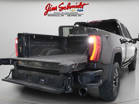 Used 2024 GMC Sierra 3500 Denali Ultimate AWD/4WD image 30