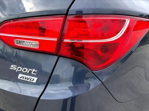 Used 2016 Hyundai Santa Fe Sport AWD/4WD image 29