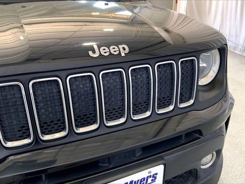 Used 2019 Jeep Renegade Latitude image 7