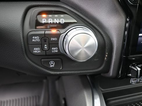 New 2026 RAM 1500 Laramie AWD/4WD image 23