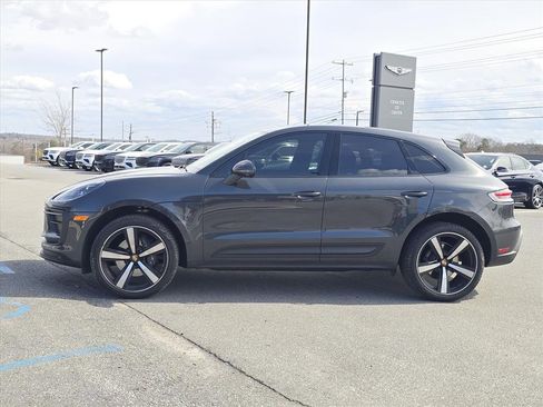 Used 2023 Porsche Macan Turbo image 6