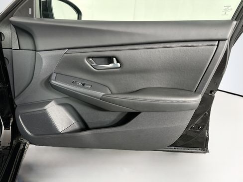 Used 2024 Nissan Sentra SV image 30